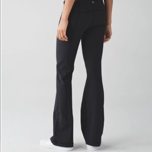 Size 6 - Black Lululemon Groove Pants